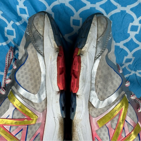 New balance Women’s size 10 asym counter 1080 v4 N2 mesh running sneakers shoes - Picture 8 of 11